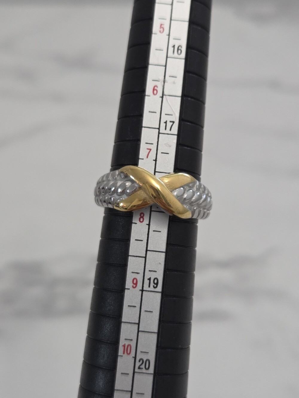 Two Tone Crossover X Band Ring Silver Gold Textured Statement Ring Size 8 - Picture 8 of 8